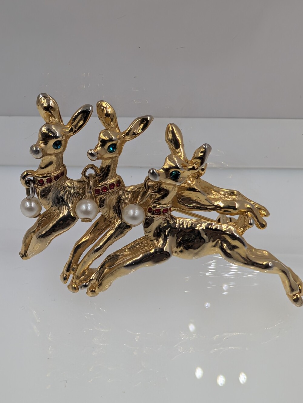VINTAGE AAI Reindeer Brooch Pin | Trio of Leaping Deer Gold Tone Faux Pearl C41